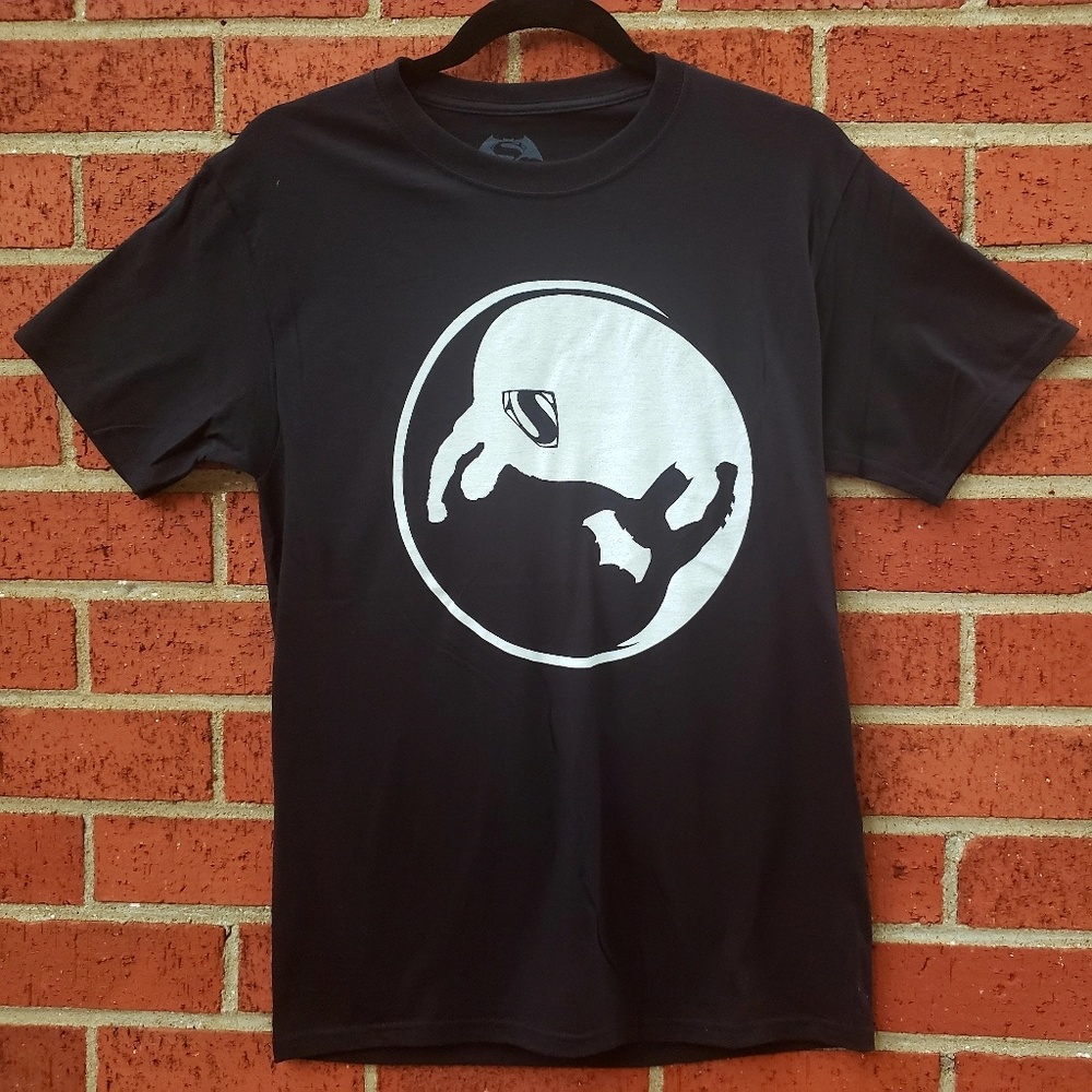 BatmanandSuperman making the  yin and yang symbol